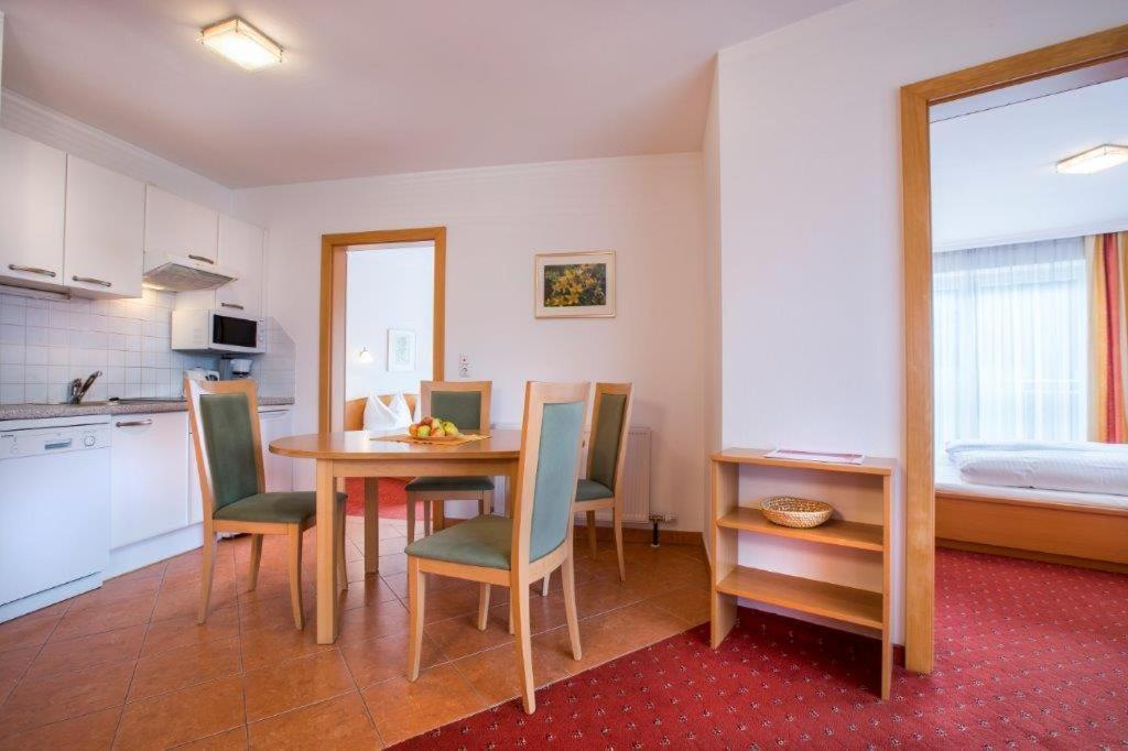 Garni Roesslhof Hotel Холерсбах им Пинцгау Екстериор снимка