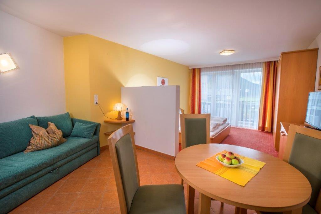 Garni Roesslhof Hotel Холерсбах им Пинцгау Екстериор снимка
