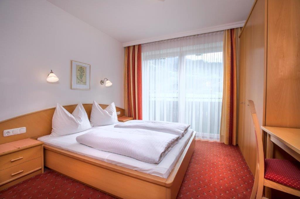 Garni Roesslhof Hotel Холерсбах им Пинцгау Екстериор снимка
