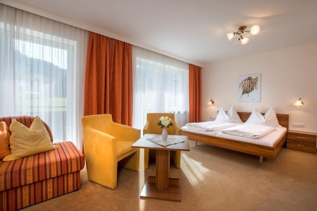 Garni Roesslhof Hotel Холерсбах им Пинцгау Екстериор снимка